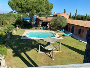 Villa d'exception à Palaja avec piscines intérieures et extérieures